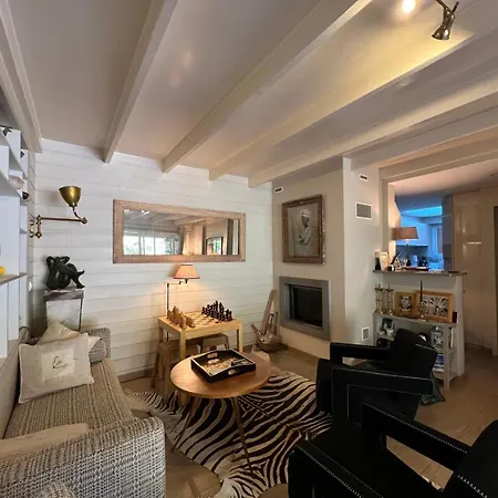 A La Montagne Apartment